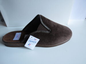 chaussons-marron-sans-velcro